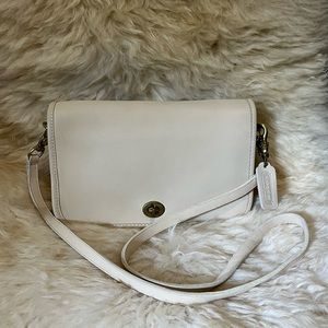 Vintage Coach Pocket Purse Shoulder Bag 9975 Bone NYC